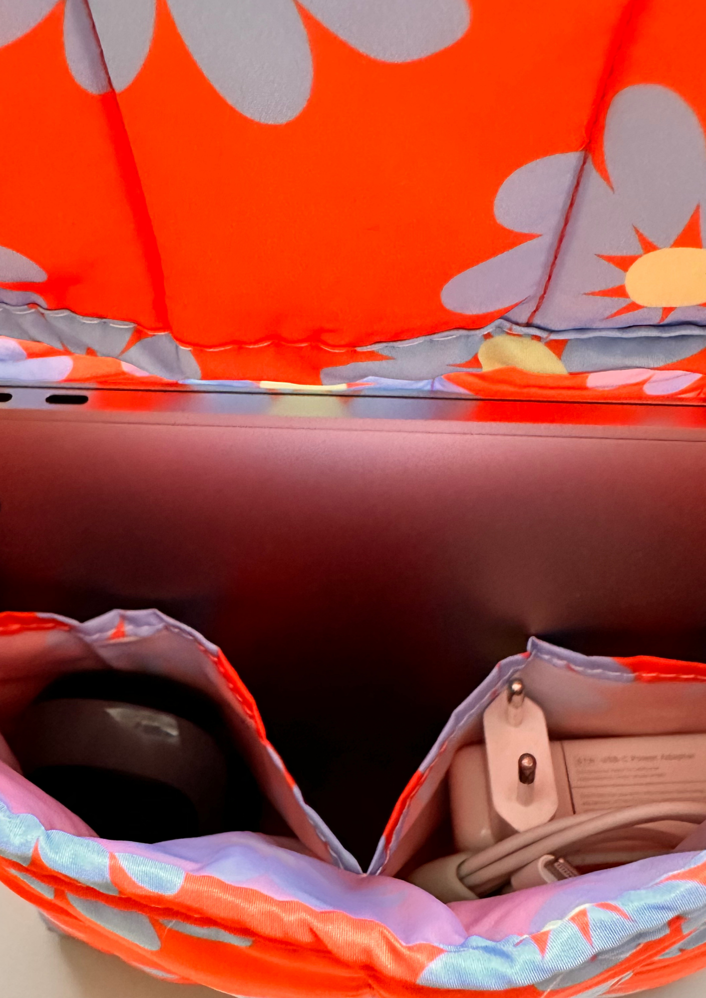 FUNDA DE PORTÁTIL FLORES