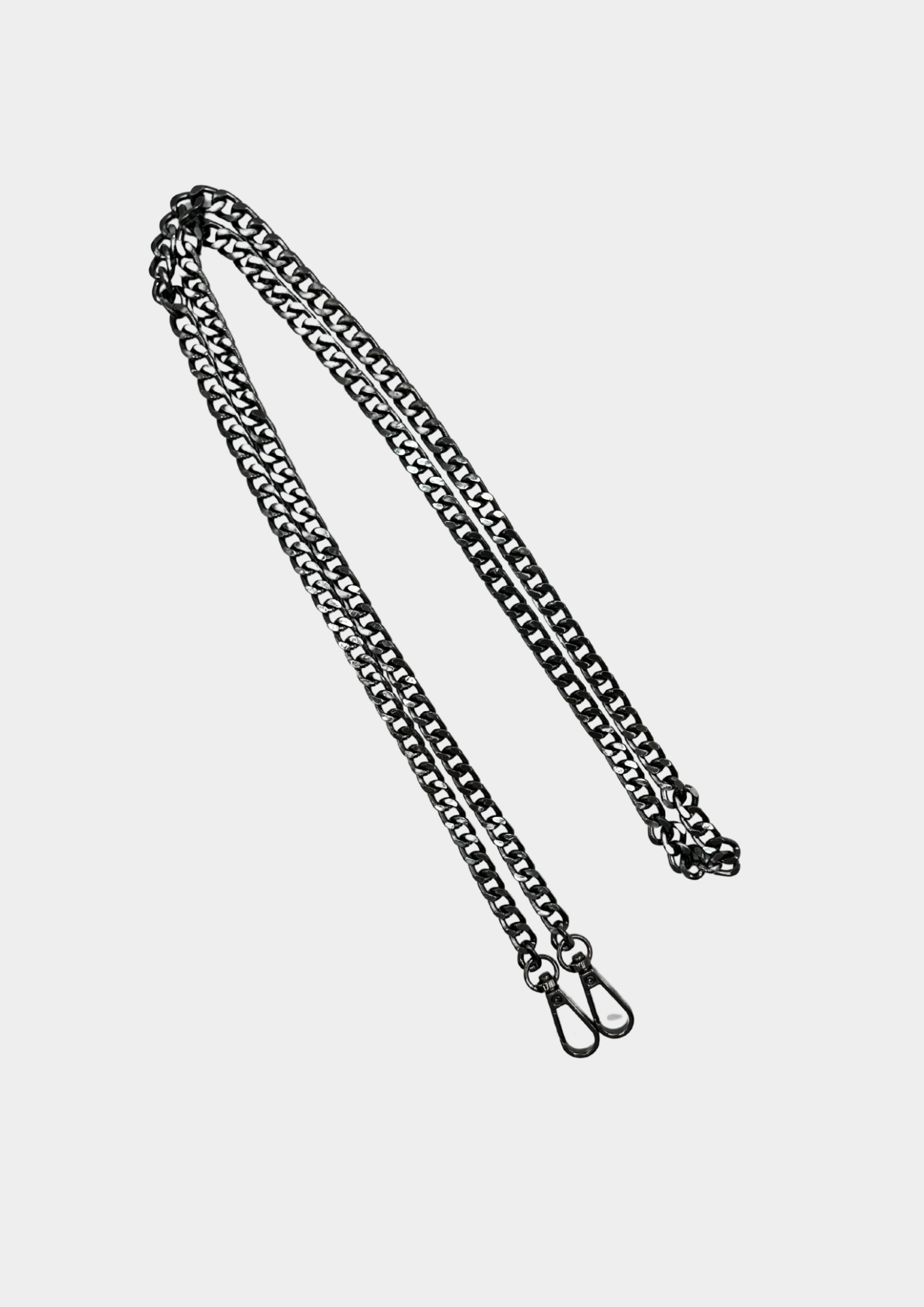 COLGANTE DE CADENA NEGRO