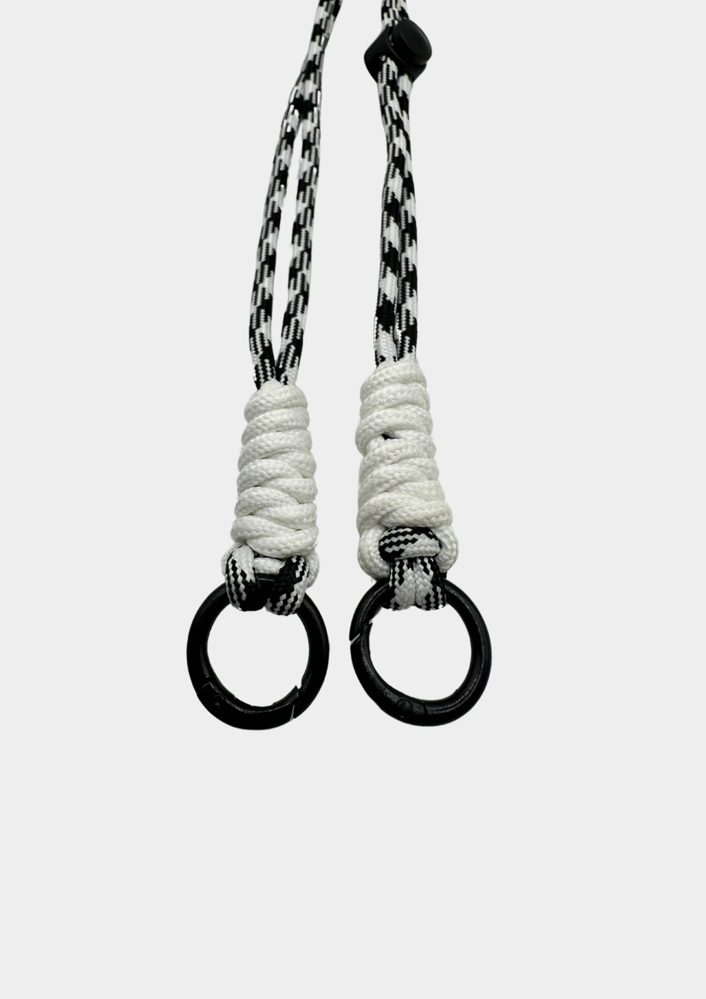 COLGANTE CORDÓN NEGRO Y BLANCO