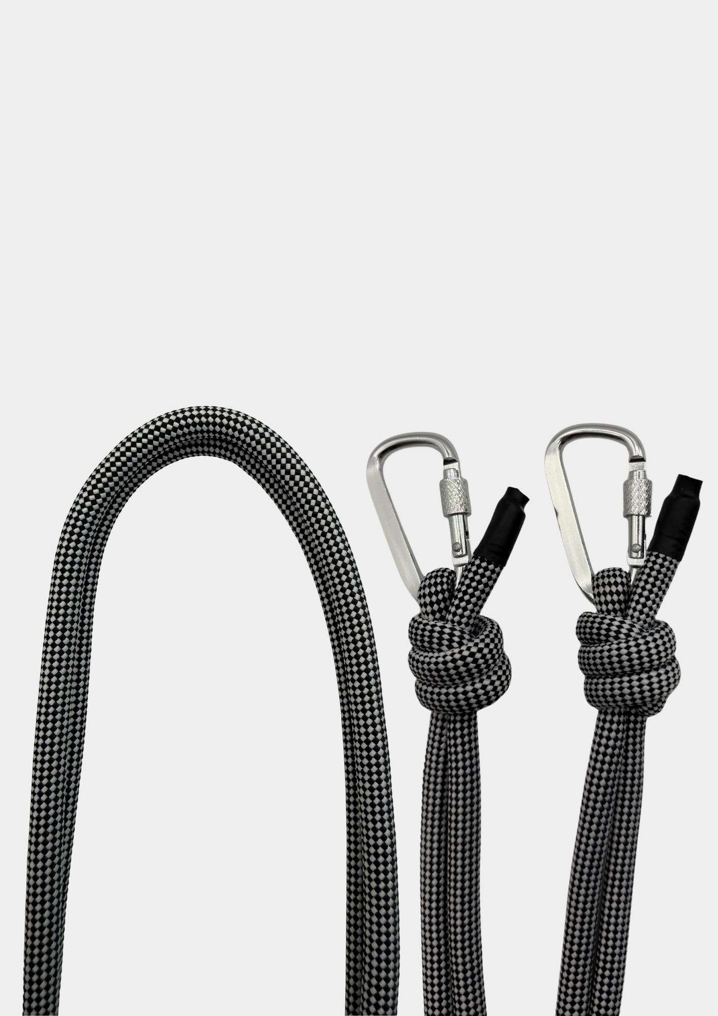 CORREA BLANCO Y NEGRO MOSQUETÓN PLATEADO